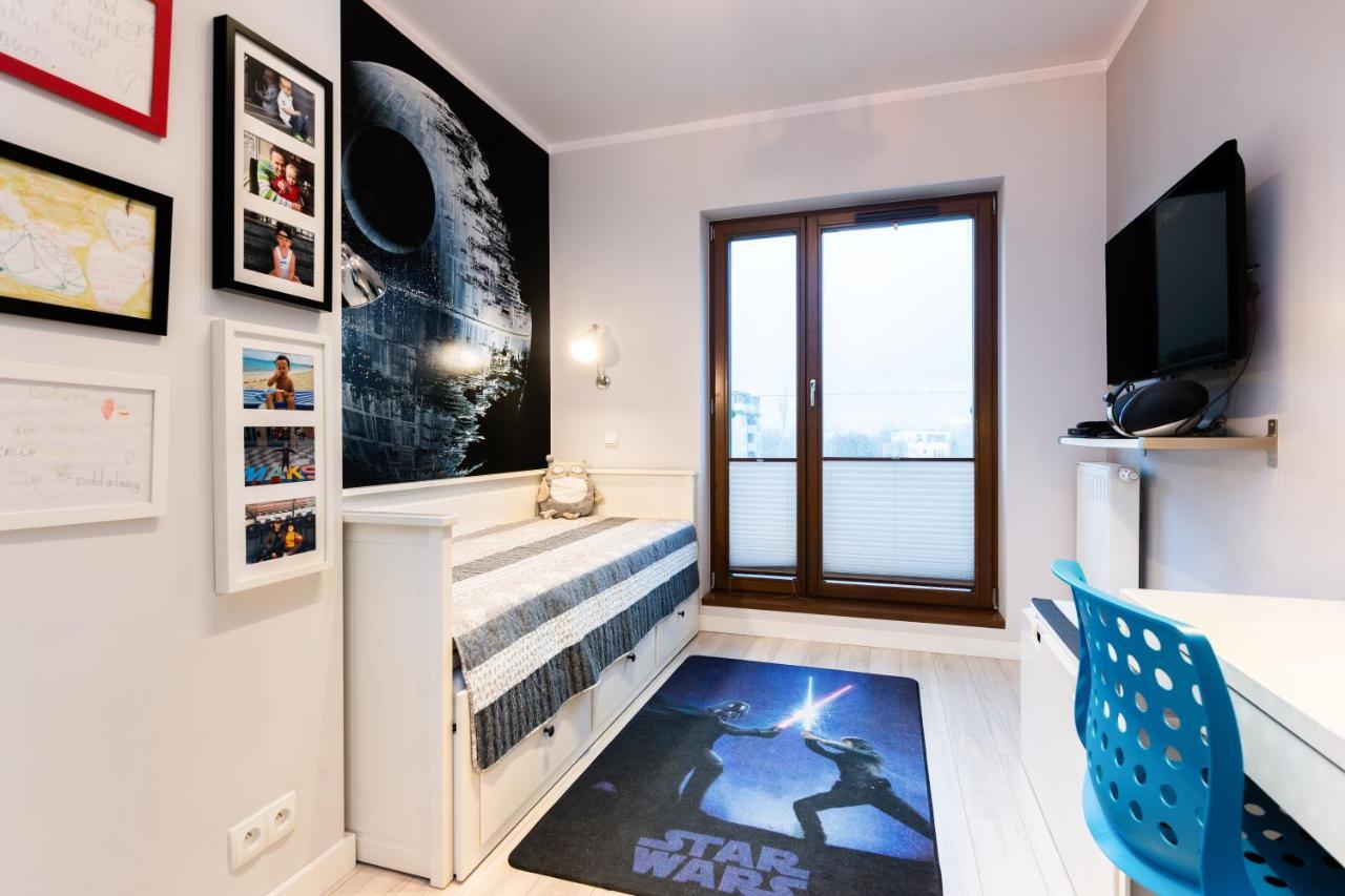 Elegant Business Accommodation With Parking - By Upstairs Cracóvia Exterior foto